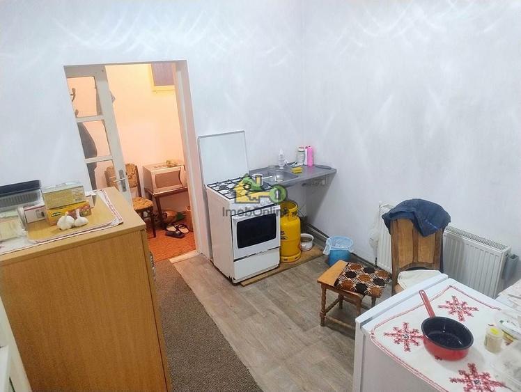 Casă individuală cu 2 camere cu Canalizare în Girocului