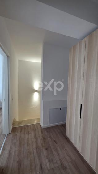 Apartament cu 3 camere decomandat în Tunari