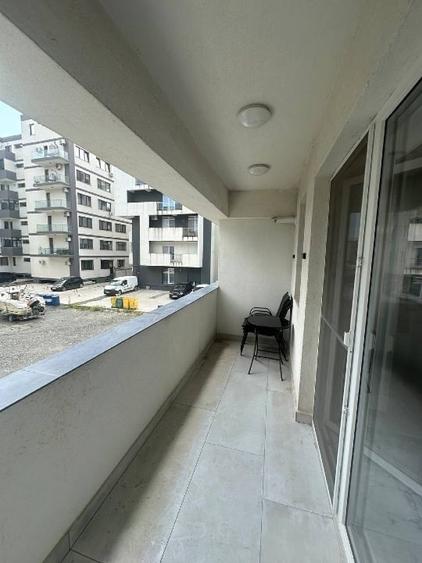 Apartament cu 2 camere semidecomandat, mobilat în Nord