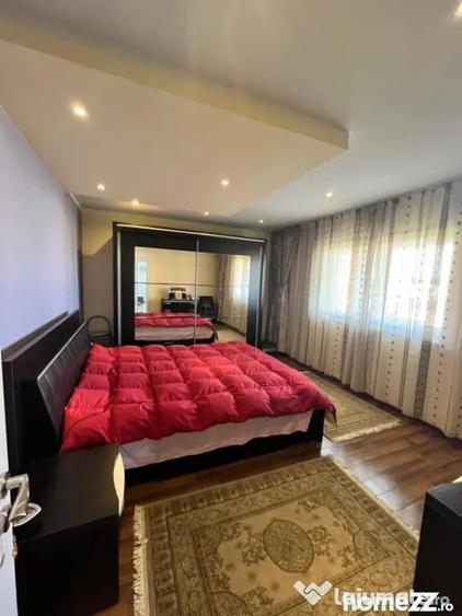 Casă cu 3 camere cu Teren 1000 Mp în Central