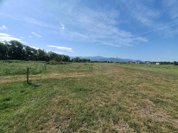 Teren de 1500 mp, în Bartolomeu