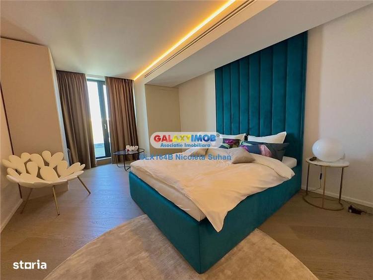 Apartament cu 5 camere decomandat în Tei