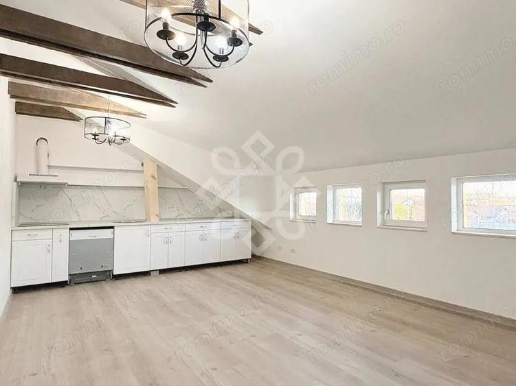 Apartament cu 3 camere decomandat în Centura