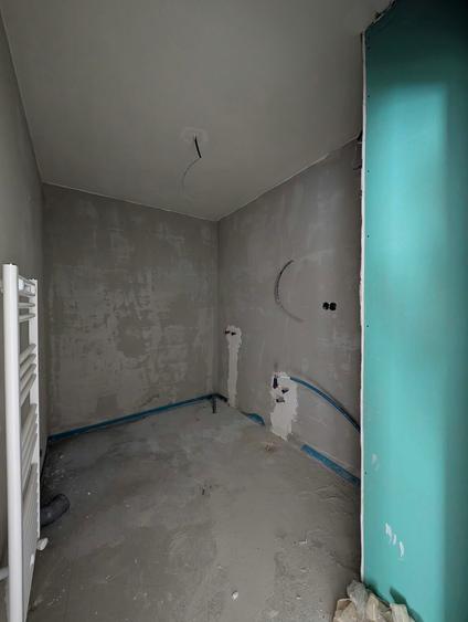 Apartament cu 2 camere semidecomandat în Florești