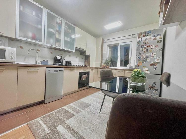 Apartament 3 camere decomandate, etaj intermediar – Zorilor - 1
