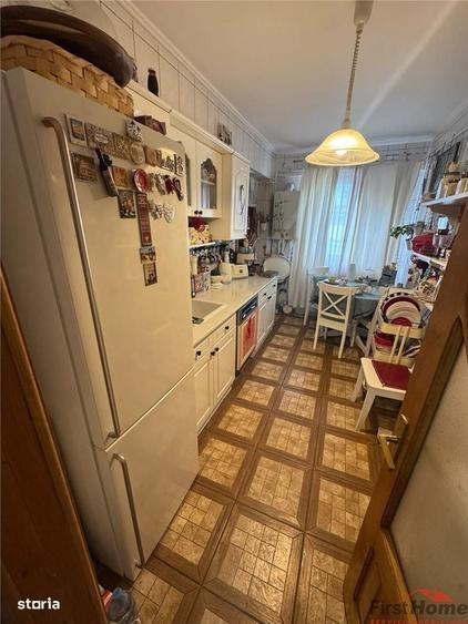 Apartament cu 4 camere decomandat în Ultracentral