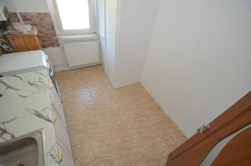 Apartament cu 2 camere semidecomandat în Dâmbovița