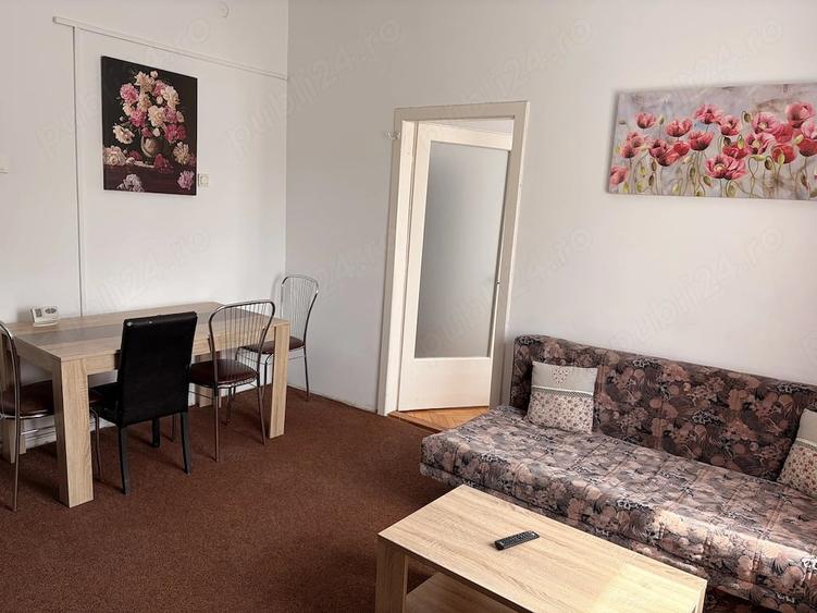 Casă cu Teren 200 Mp în Central