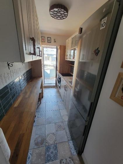 Apartament cu 3 camere decomandat, mobilat în Canta