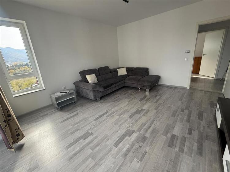 Apartament cu 2 camere decomandat, mobilat în Bartolomeu