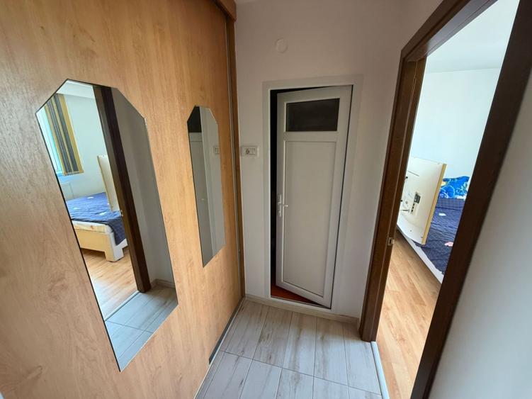Apartament cu 2 camere semidecomandat, mobilat în Inel II