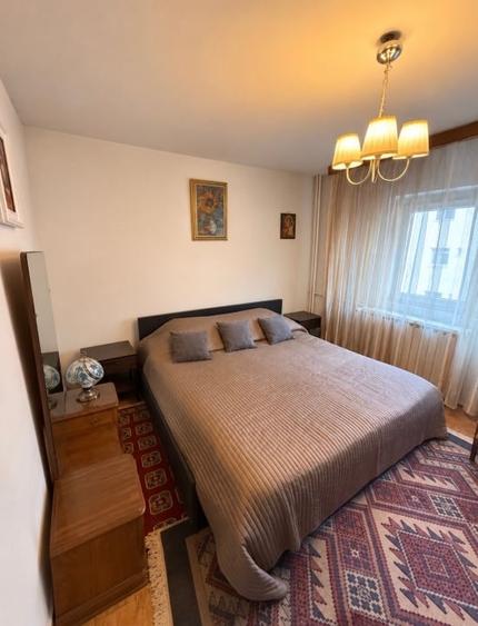 Apartament cu 2 camere decomandat în Decebal