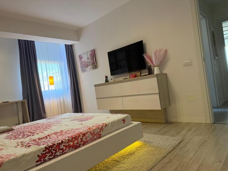 Apartament cu 2 camere decomandat în Ultracentral