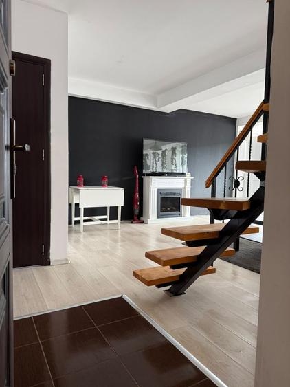 Apartament cu 3 camere în Fizicienilor