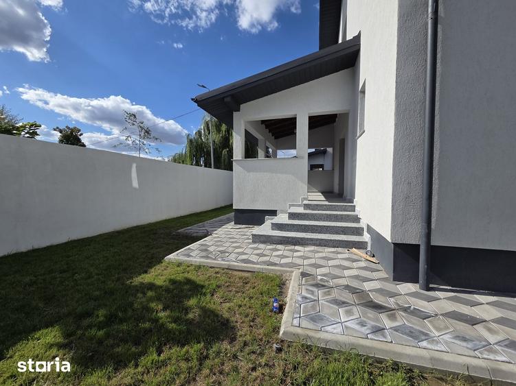 Casă cu 4 camere cu Teren 300 Mp în Cornetu