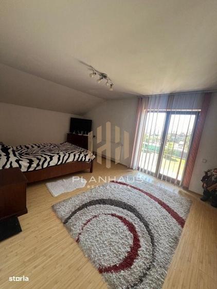 Casă cu 4 camere cu Teren 12 Mp în Săsar