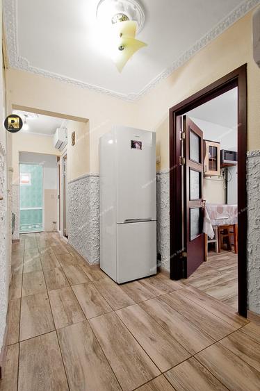 Apartament cu 3 camere decomandat în Micro 16