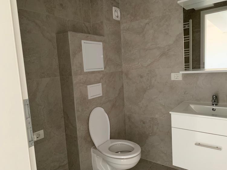 Apartament cu 2 camere nedecomandat în Berceni