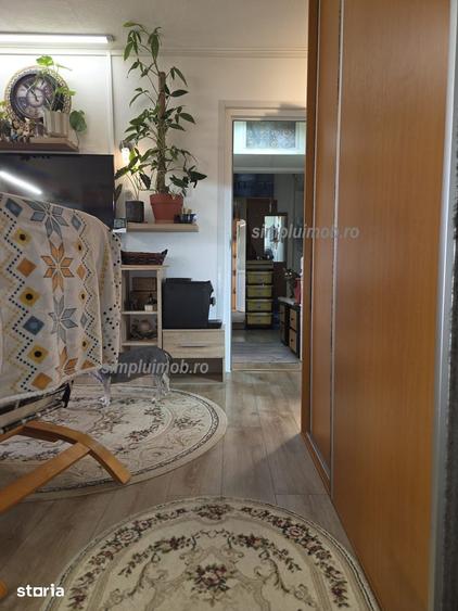 Apartament cu 3 camere în Berceni