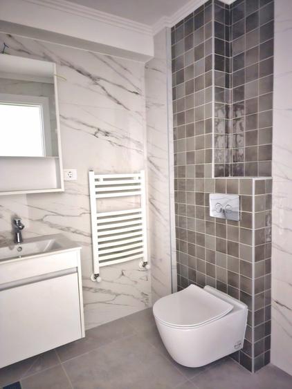 Apartament cu 3 camere decomandat în Energia