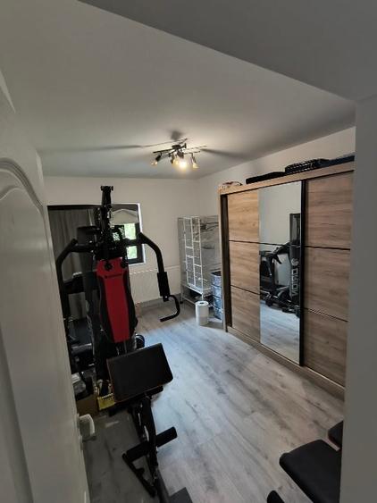 Apartament cu 3 camere decomandat, mobilat în Lunca Cetățuii
