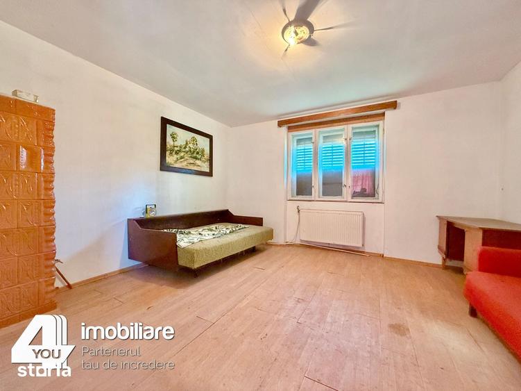 Casă cu 3 camere cu Teren 2114 Mp în Central