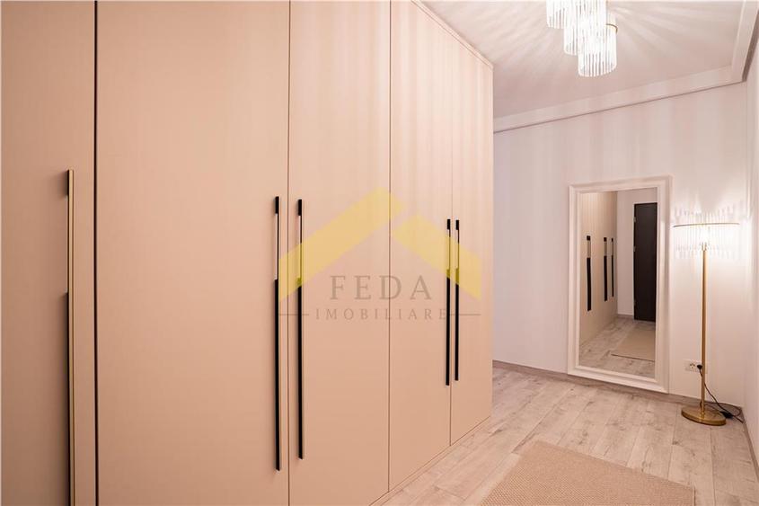 Apartament cu 3 camere semidecomandat, mobilat în UTA