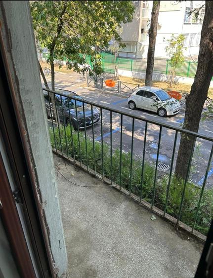 Apartament cu 2 camere decomandat în Primăverii
