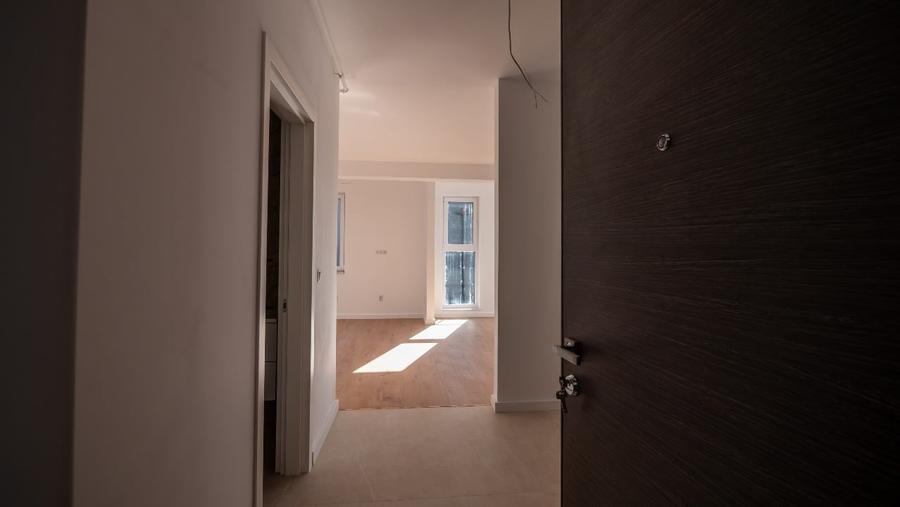 Apartament cu 2 camere semidecomandat în Independenței