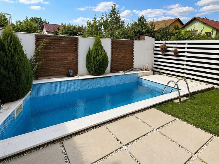 Duplex cu 3 camere cu Canalizare în Chișoda