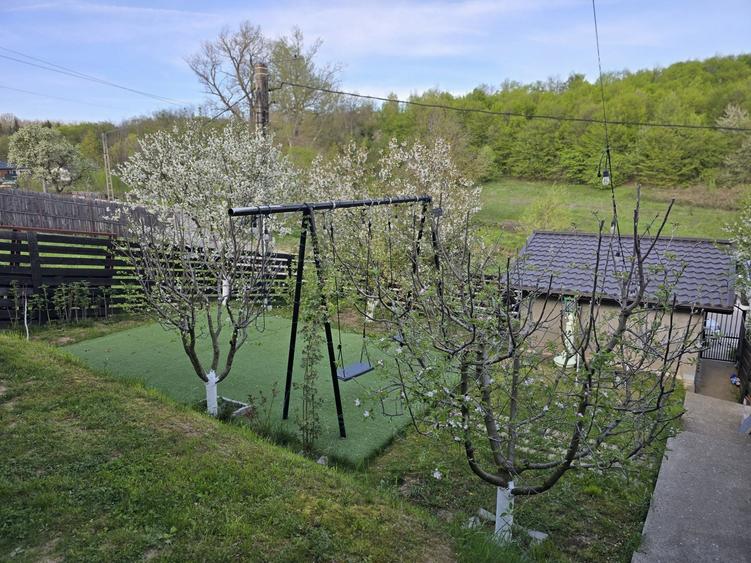 Casă cu 3 camere în Smeura