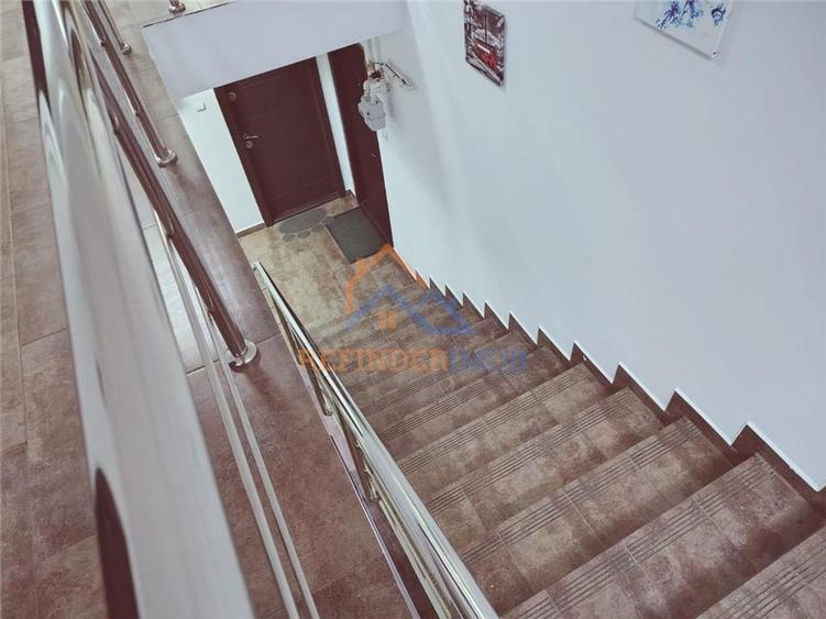 Apartament cu 3 camere semidecomandat în Central