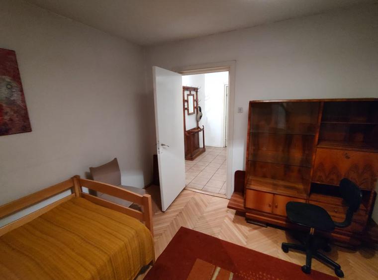 Apartament cu 3 camere semidecomandat, mobilat în Tătărași