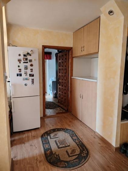 Apartament cu 3 camere decomandat, mobilat în Brazda lui Novac