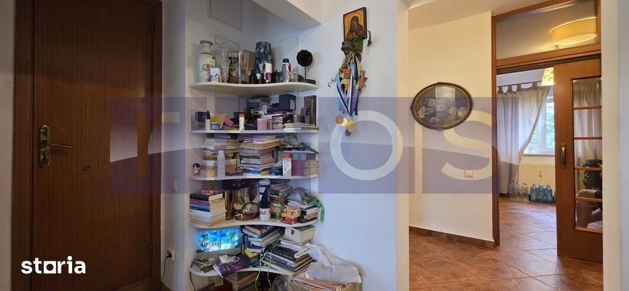 Apartament cu 3 camere în Nerva Traian