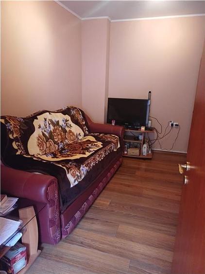 Casă individuală cu 3 camere cu Canalizare în Rahova