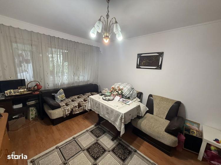 Apartament cu 3 camere decomandat în Tomis Nord