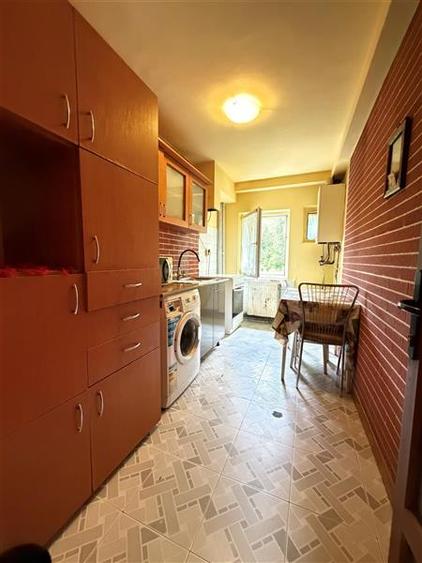 Apartament cu 2 camere decomandat în Răcădău