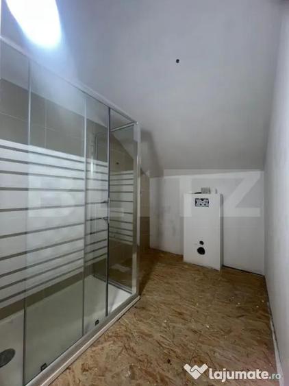 Casă cu 5 camere cu Teren 1396 Mp în Turda