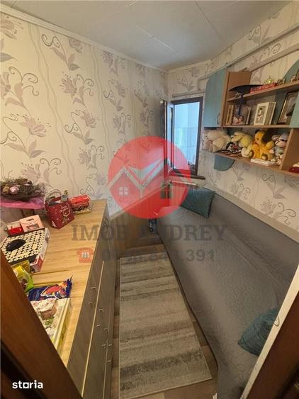 Apartament cu 2 camere decomandat în E3