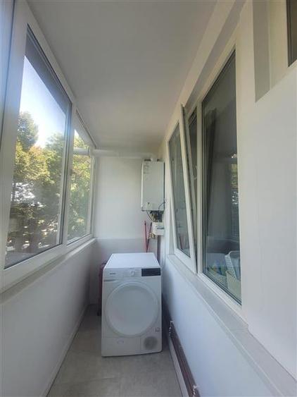 Apartament cu 2 camere decomandat în Republica