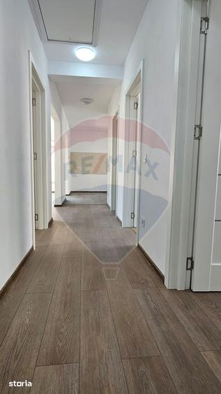 Casă cu 3 camere cu Teren 300 Mp în Central