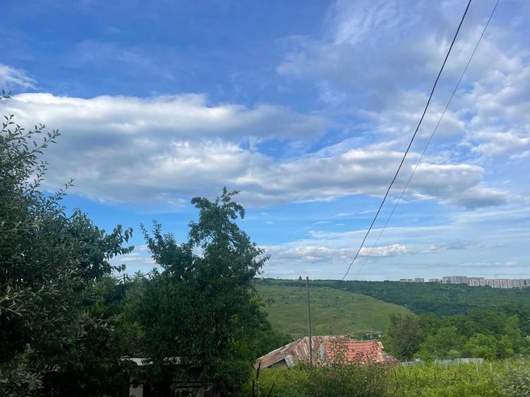 Teren de 2320 mp, în Frumoasa