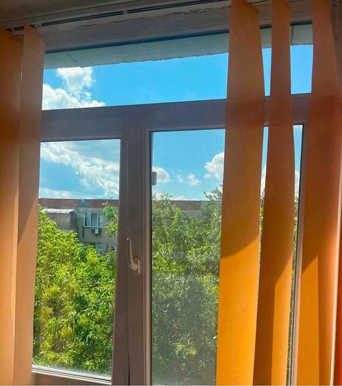 Apartament cu 4 camere nedecomandat în Crihala