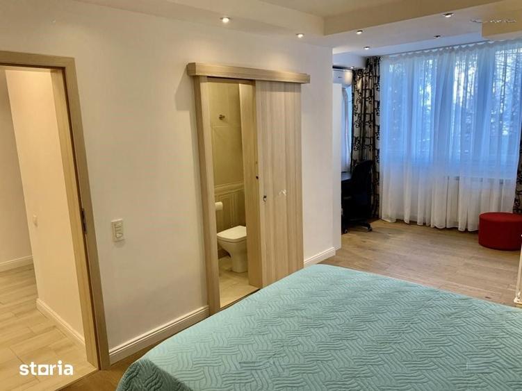 Apartament cu 3 camere decomandat în Domenii