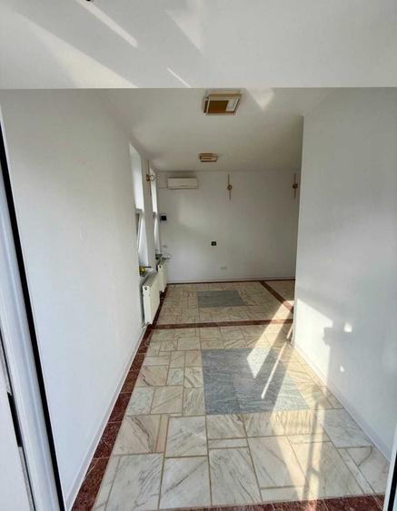 Spațiu comercial, de 40 mp, în Central