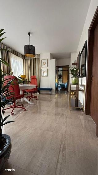 Apartament cu 3 camere, mobilat în Băneasa