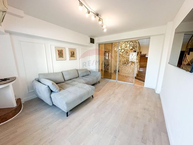 Apartament tip penthouse duplex | 4 camere | 127 mp | Unirii - 1