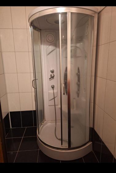 Inchiriez apartament onesti - 2