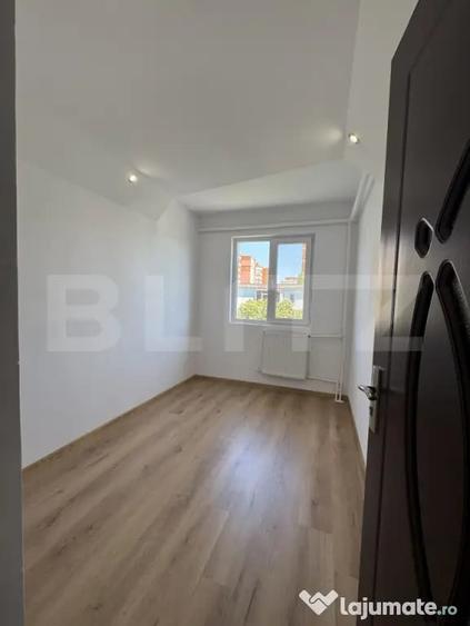 Apartament cu 3 camere semidecomandat în Central